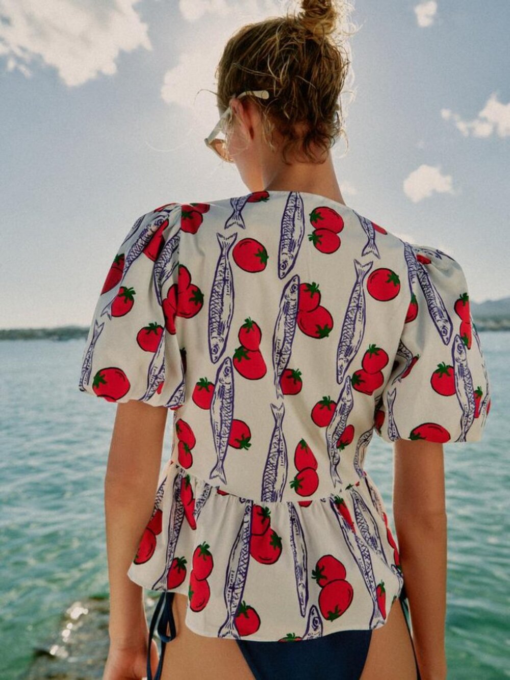 Zara Tomato Printed Shirt with Bows Size Large NWT - Picture 3 of 3